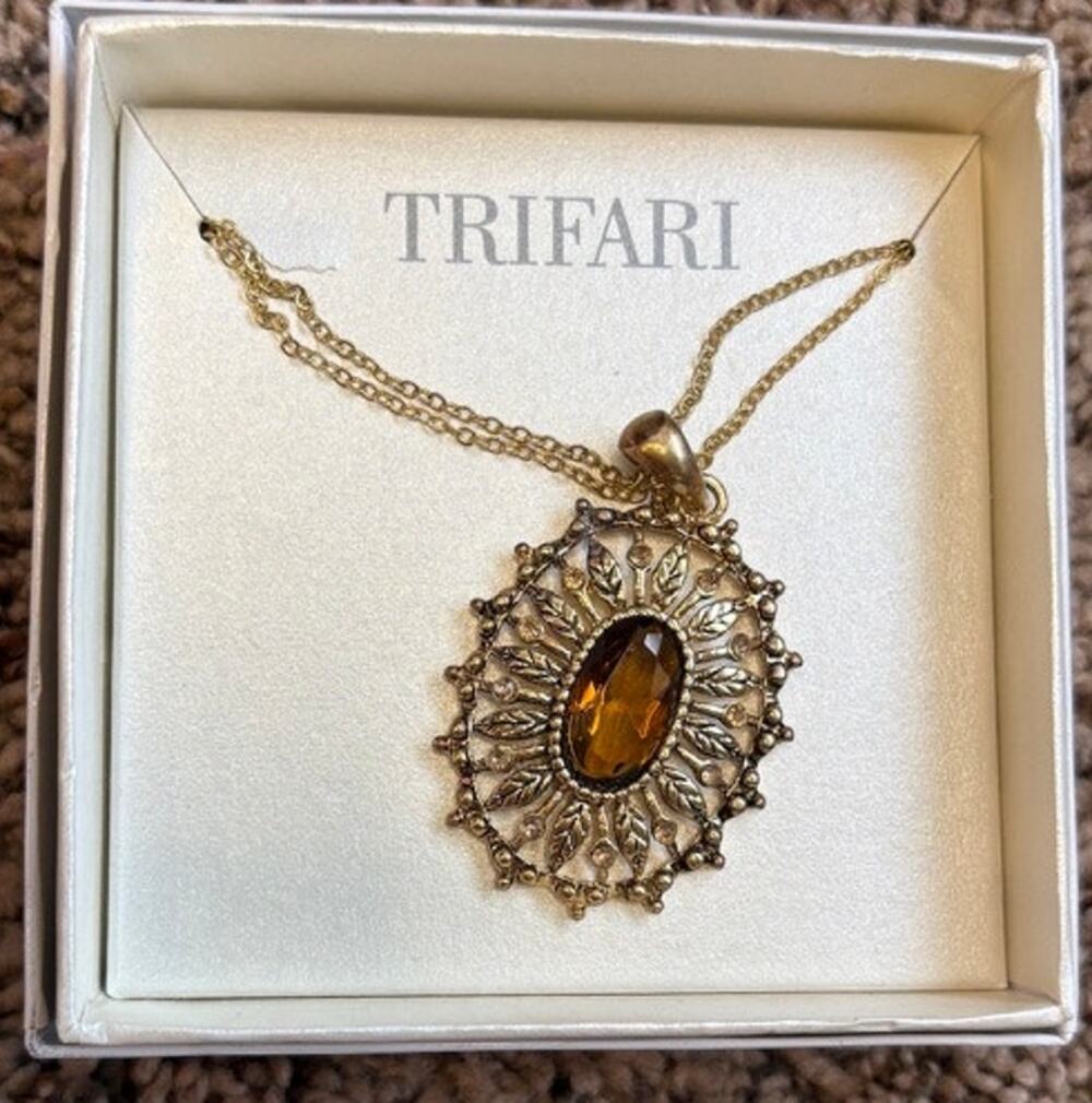 Vintage Crown Trifari Amber Rhinestone Pendant Necklace